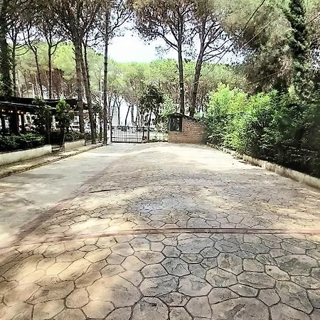 Holiday Apartment Golem (Tirana)